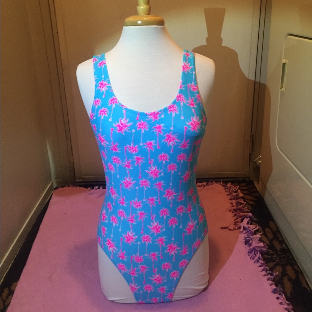 Palm tree bathing suit. Hot pink and blue 🌴🌸🌊